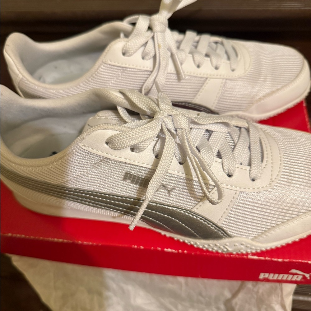 Puma Classic White and Gray Sneakers